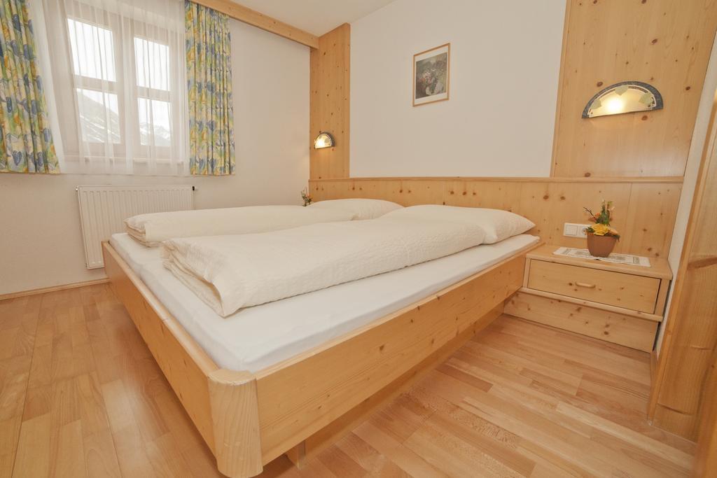 Chasa Per La Punt Apartment Galtür Стая снимка
